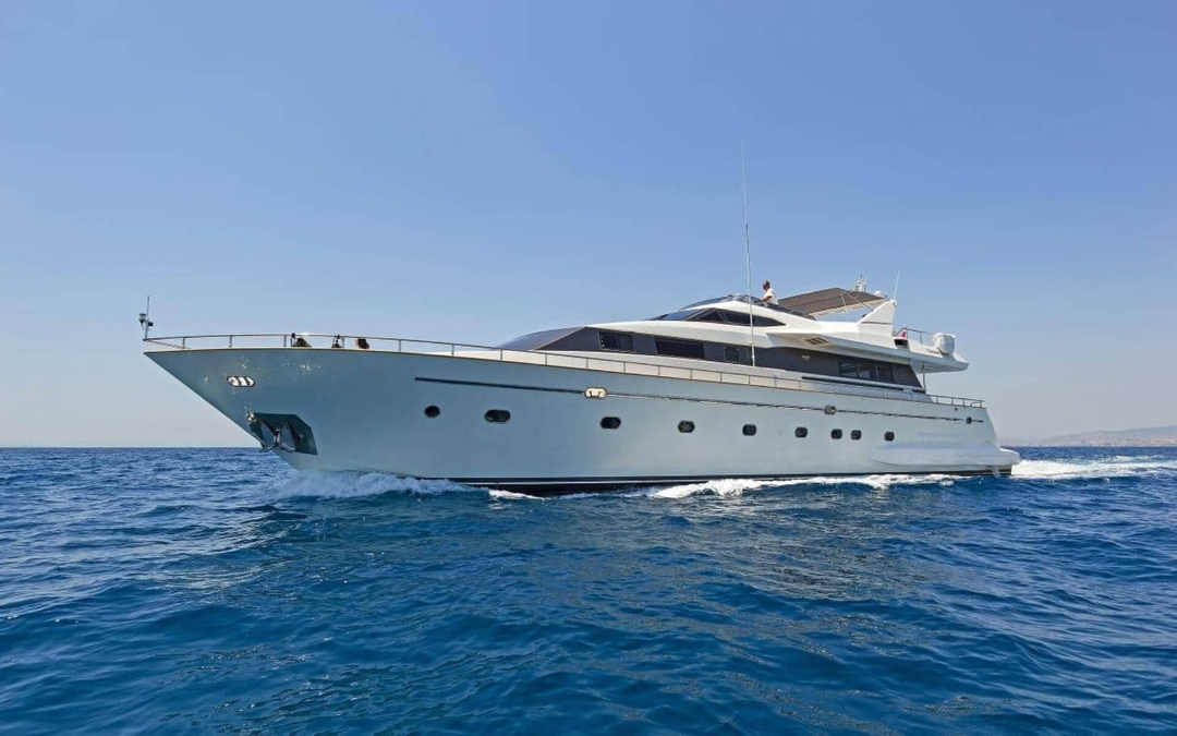 100' Falcon