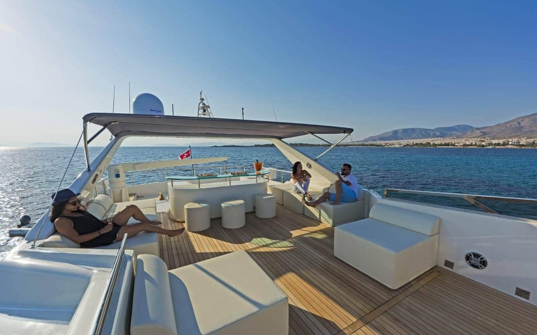 100' Falcon