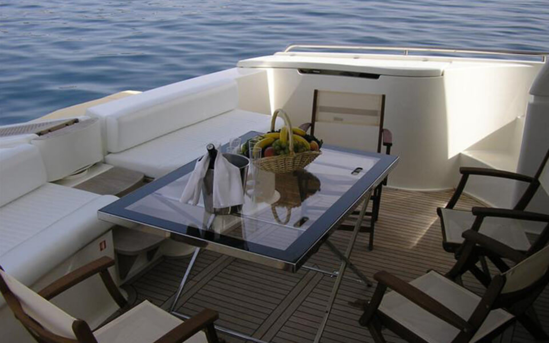 60' Ferretti
