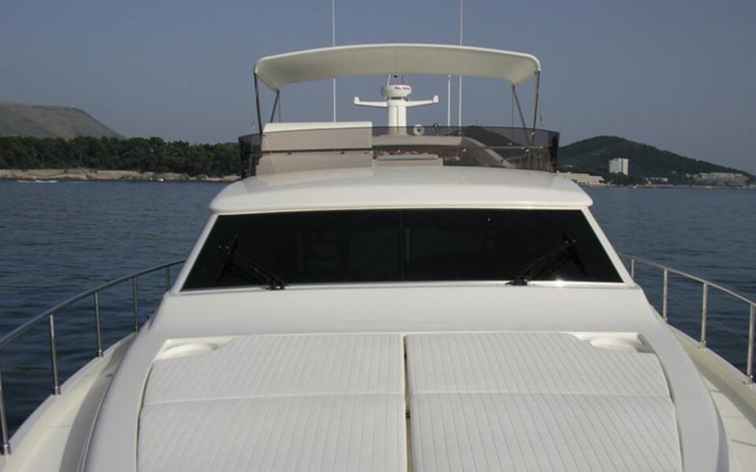 60' Ferretti