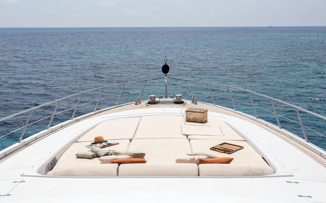 108' Mangusta