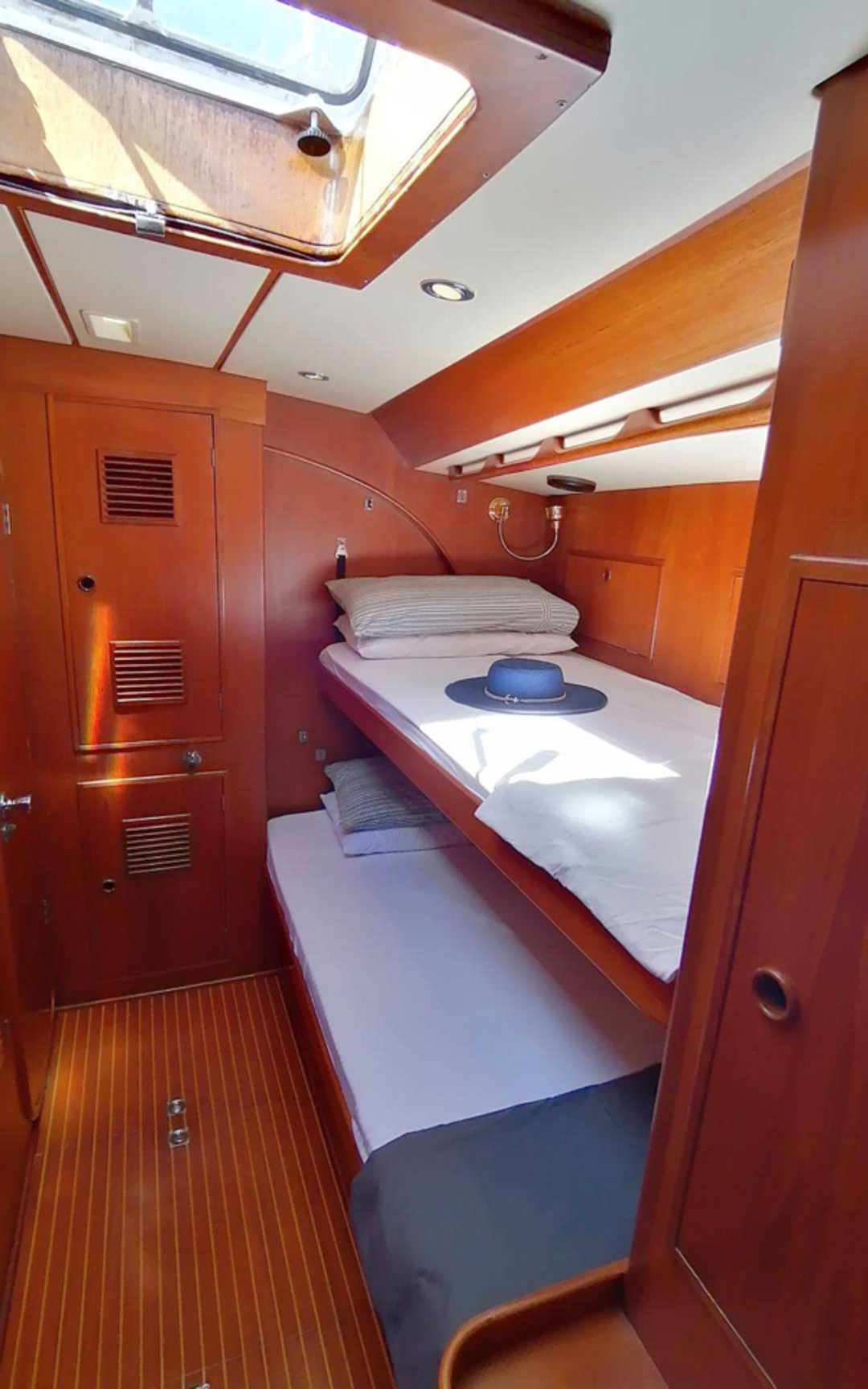 65' Swan