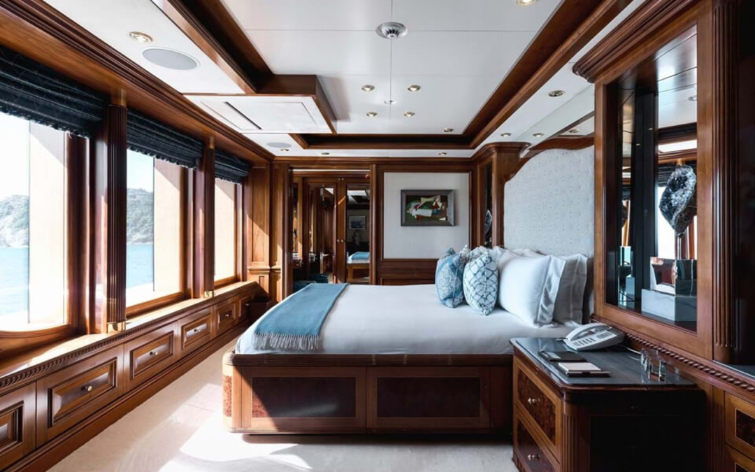 240' Lurssen