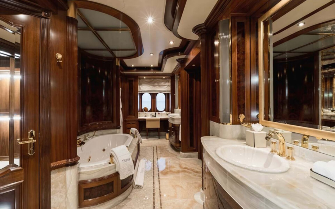 240' Lurssen