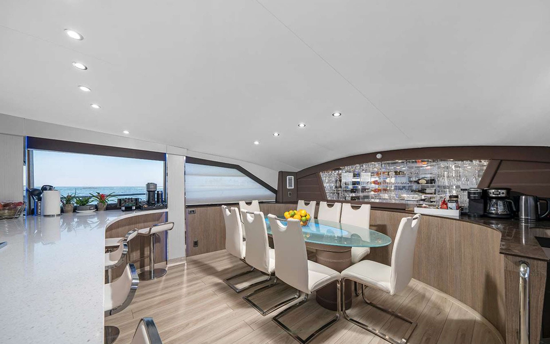 110' Crescent
