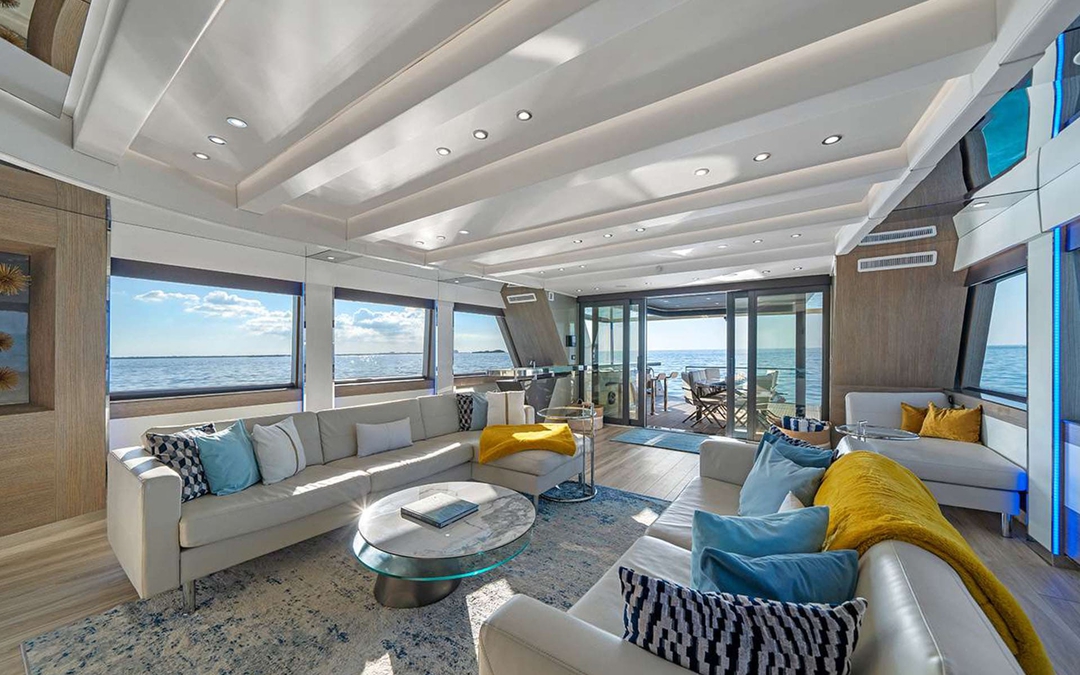 110' Crescent