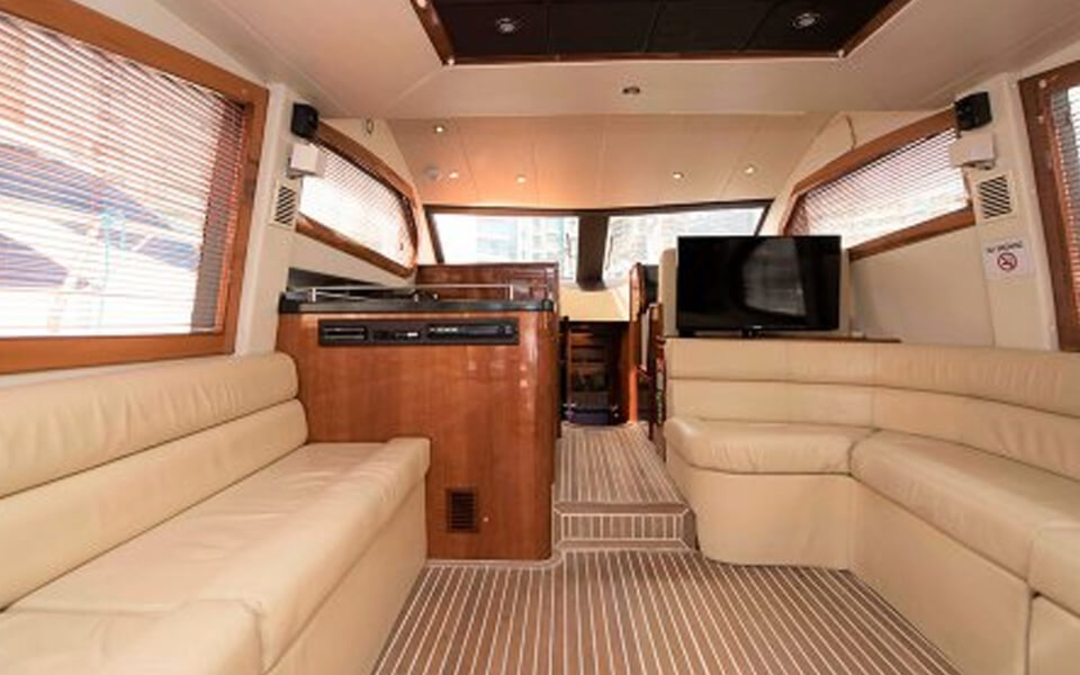52' Seabreeze