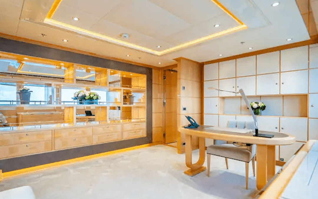 180' Heesen