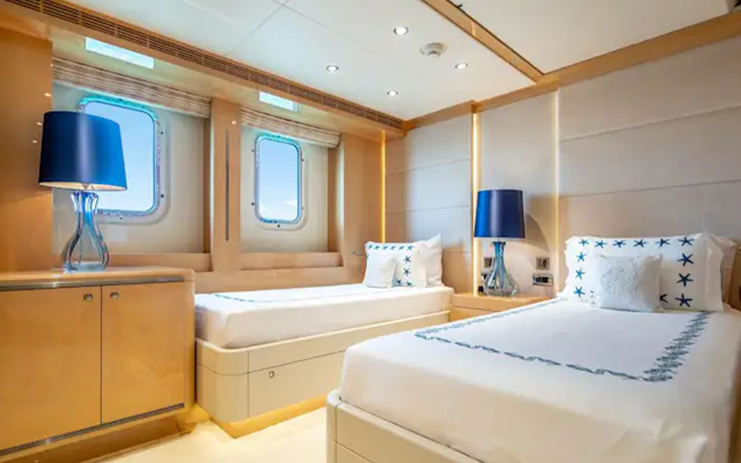 180' Heesen