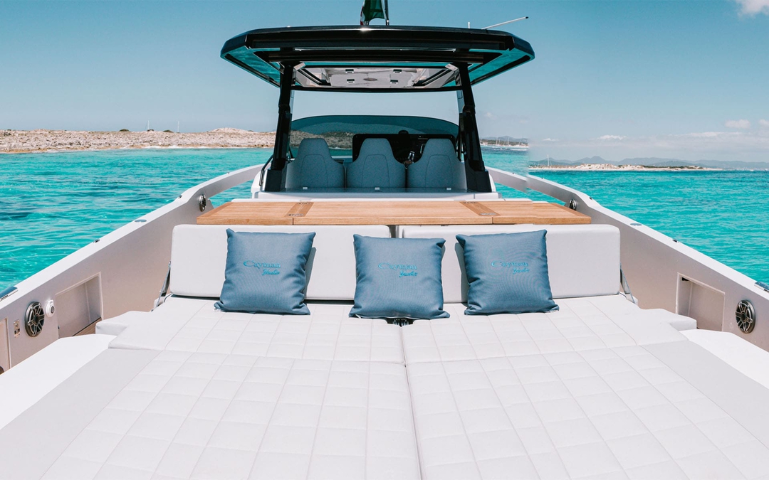43' Cayman