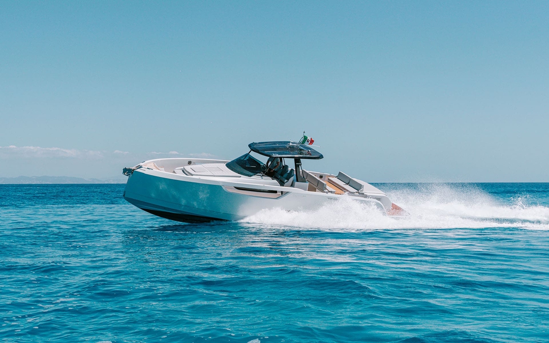 43' Cayman