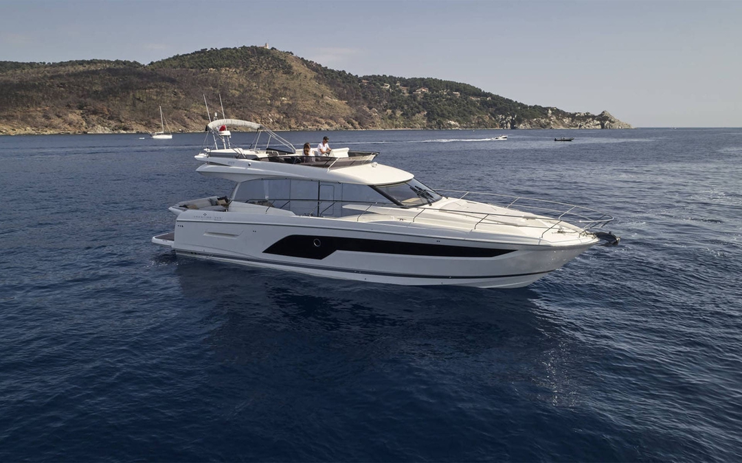 62' Prestige