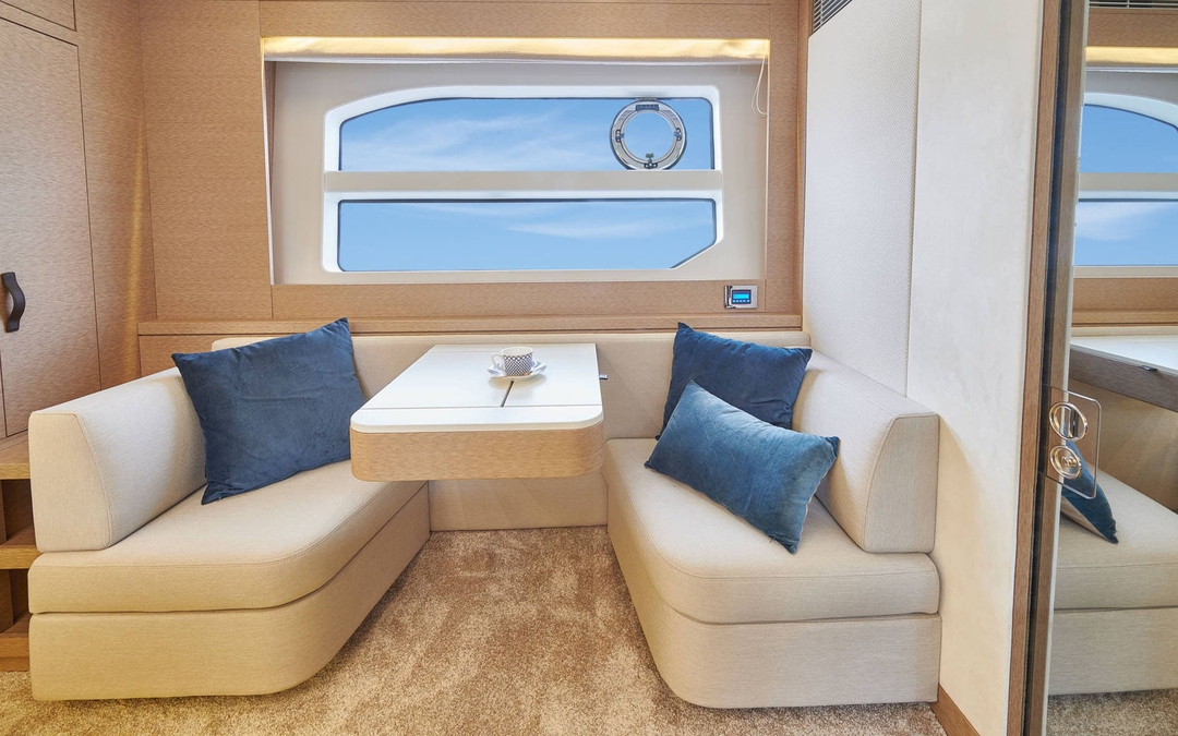 62' Prestige