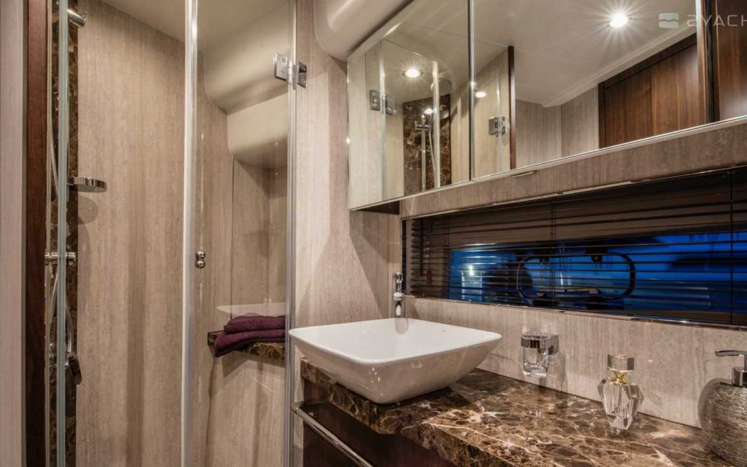 53' Fairline