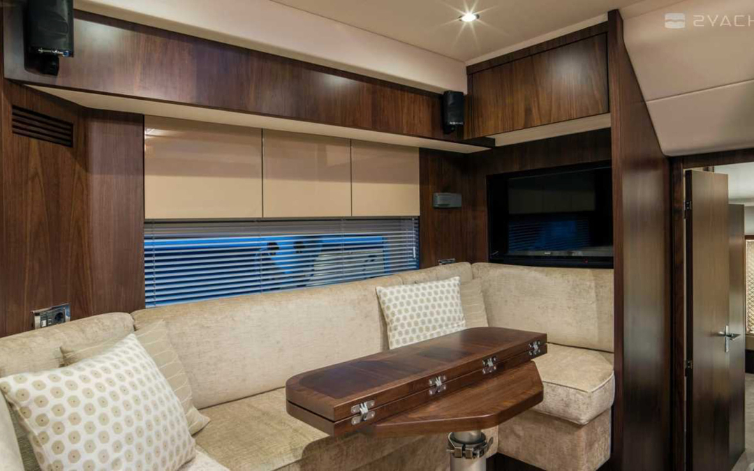 53' Fairline