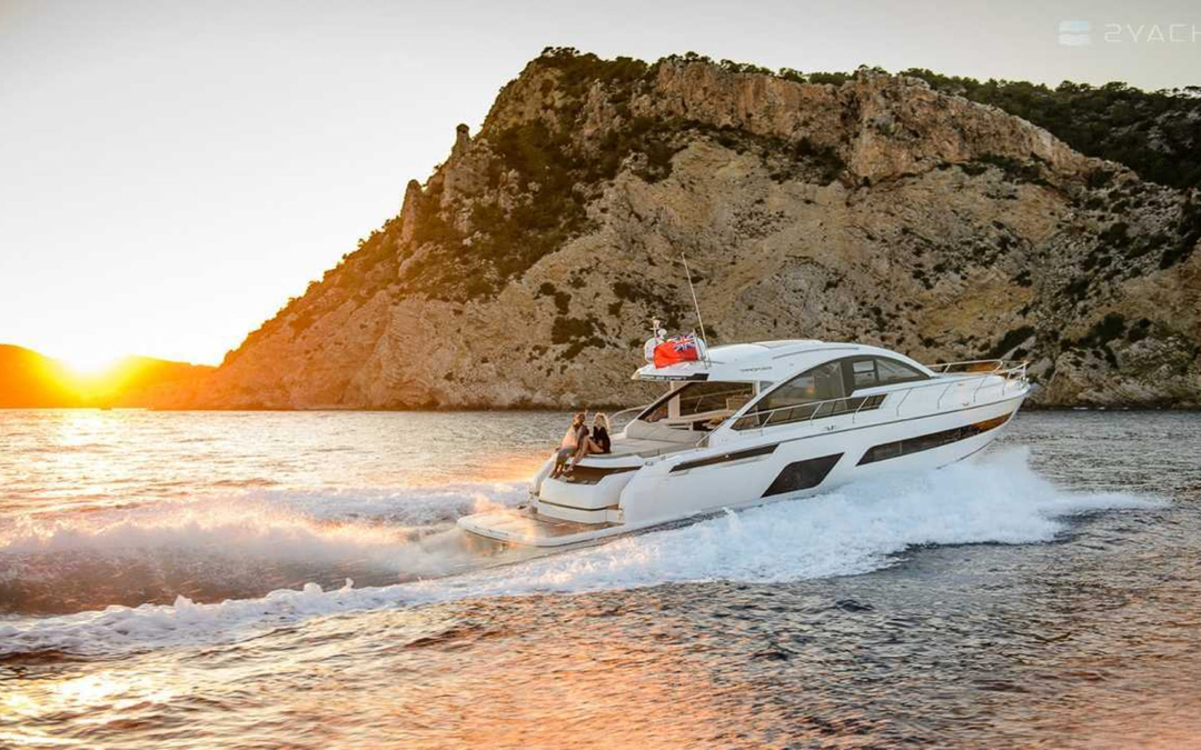 53' Fairline