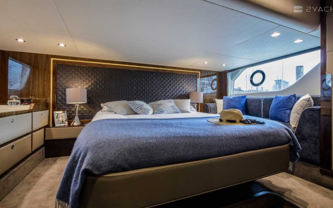 53' Fairline