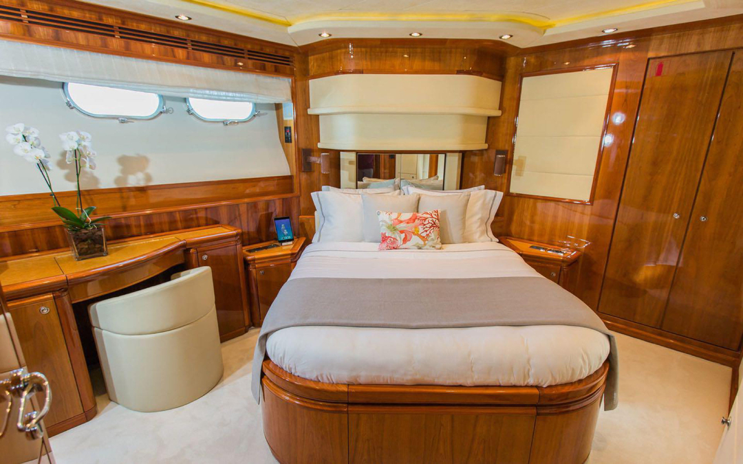 112' Ferretti