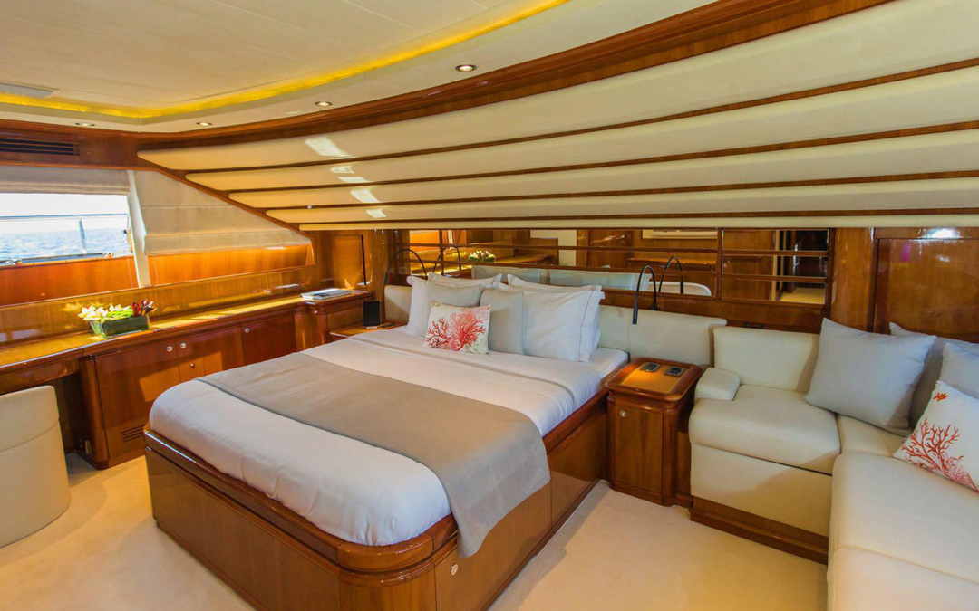 112' Ferretti