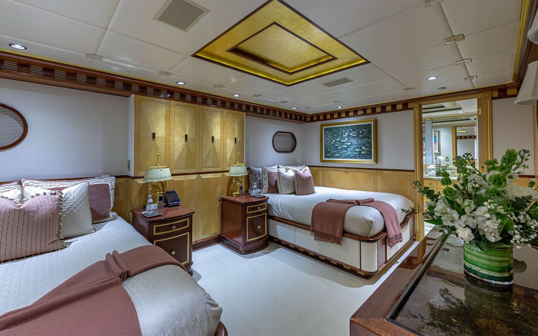 185' Delta Marine