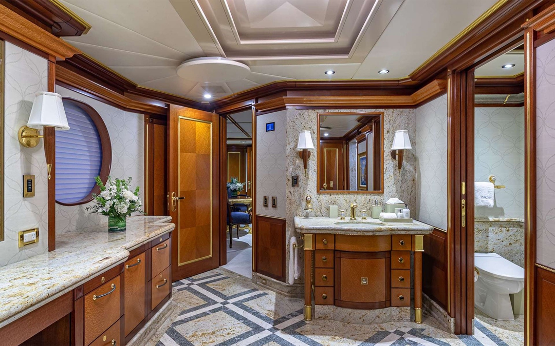185' Delta Marine