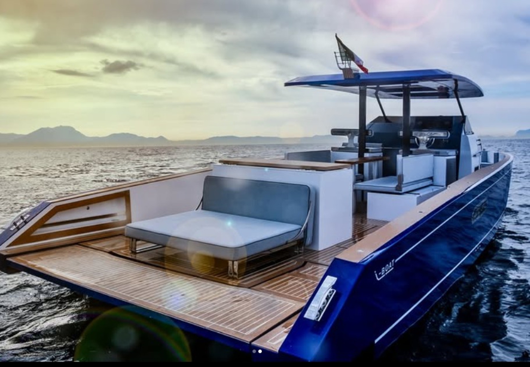 43' IBoat