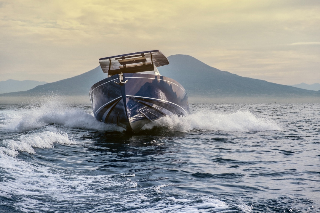 43' IBoat