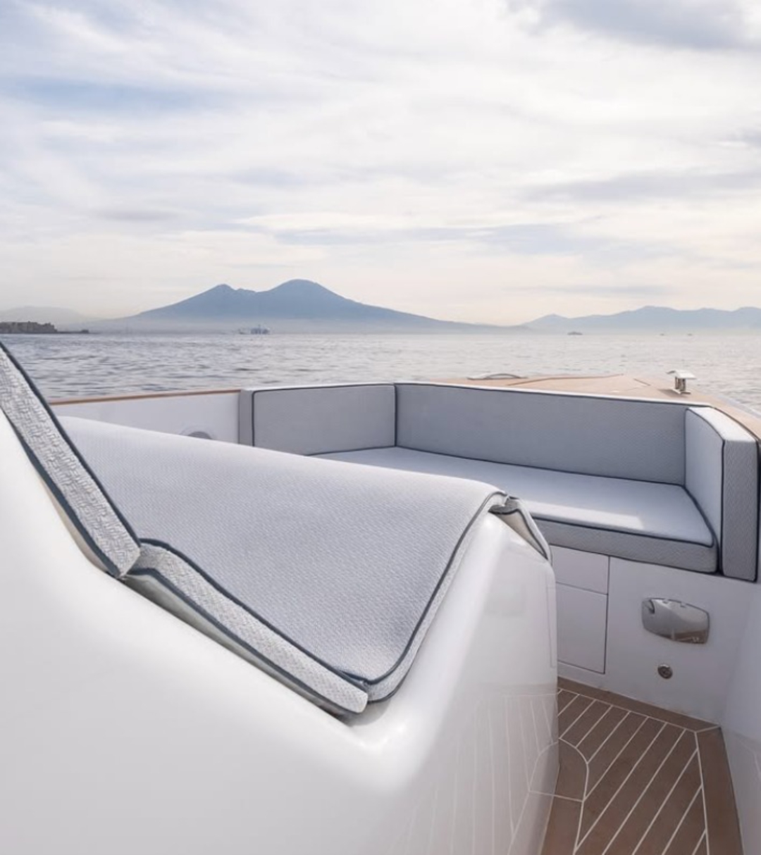 43' IBoat