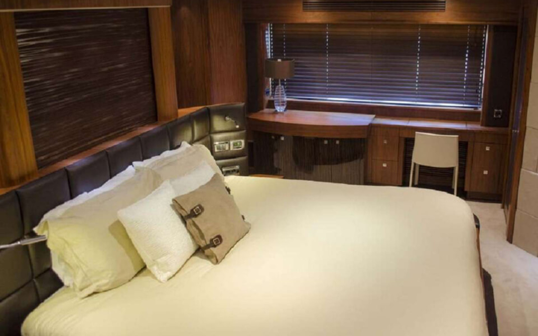 98' Sunseeker