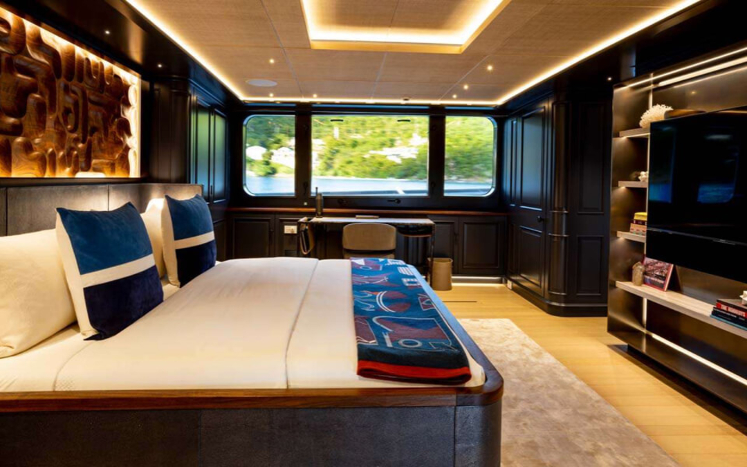 182' Feadship