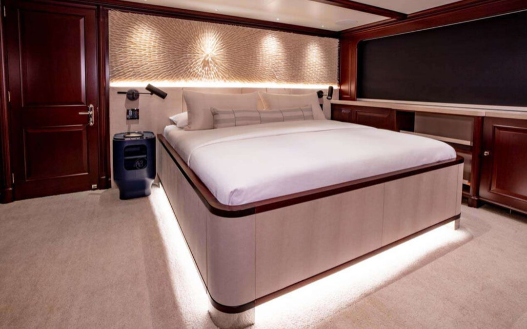 182' Feadship