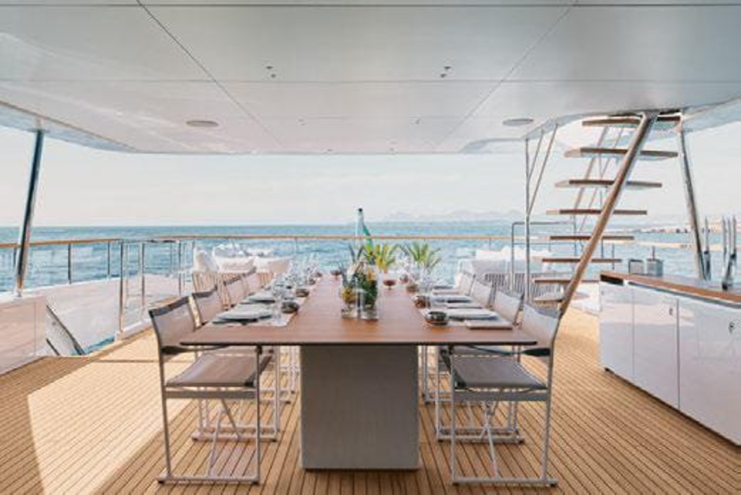 120' Benetti