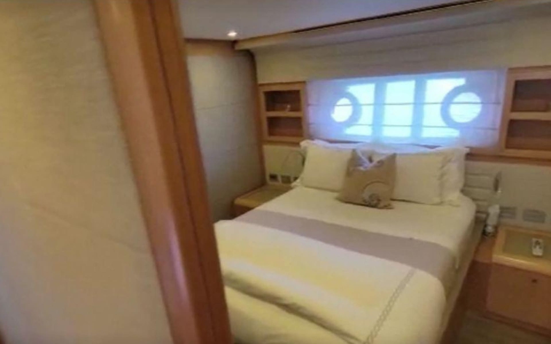 83' Ferretti