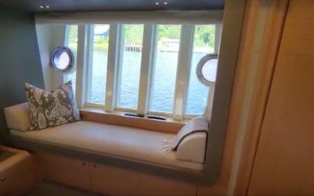 83' Ferretti