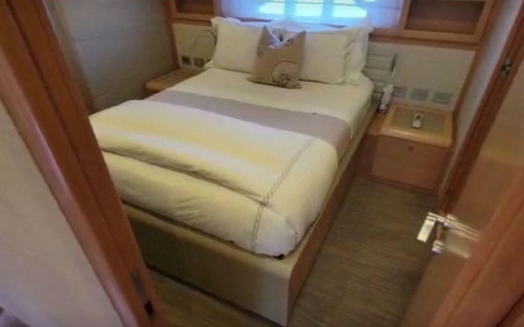 83' Ferretti