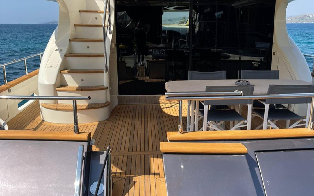 80' Azimut