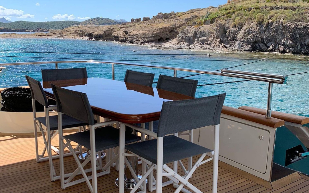 80' Azimut