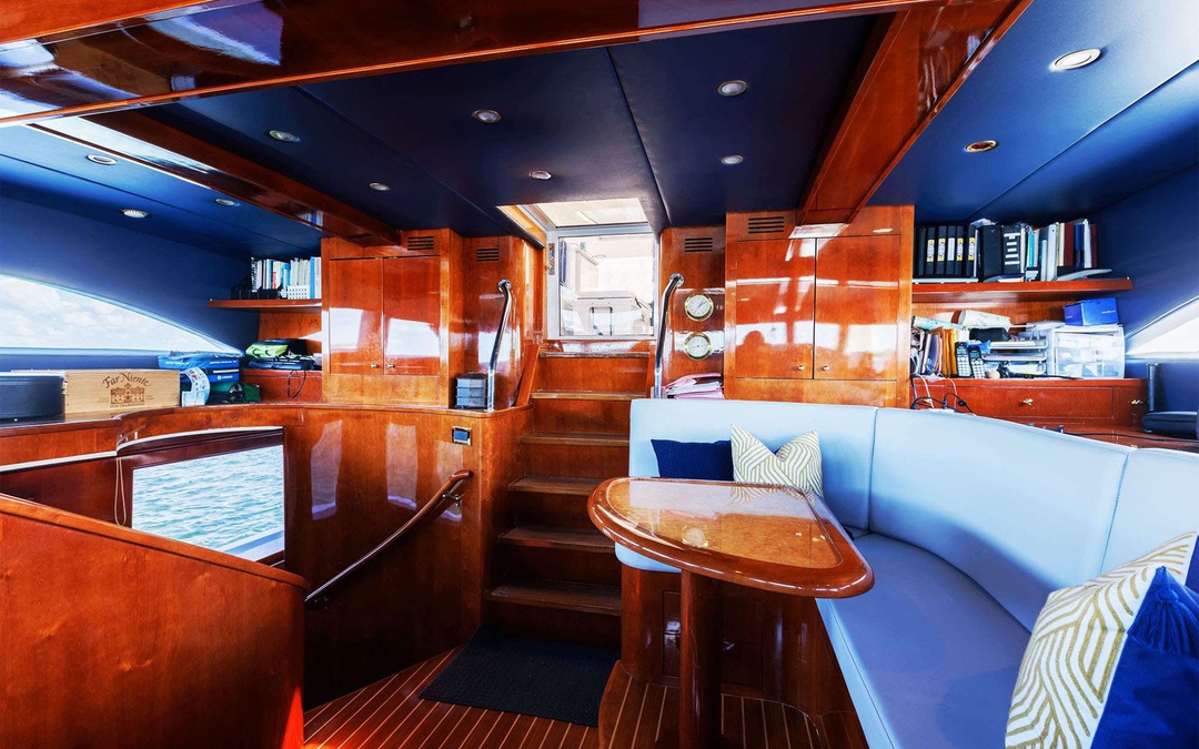 105' Intermarine Savannah