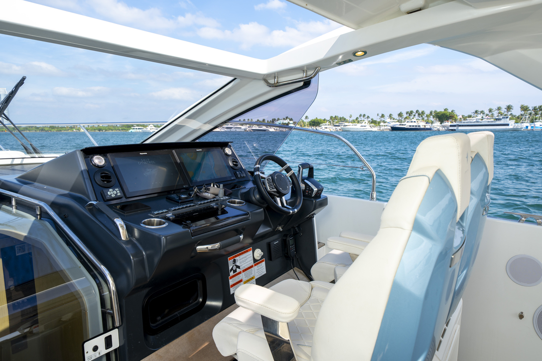 45' Jeanneau