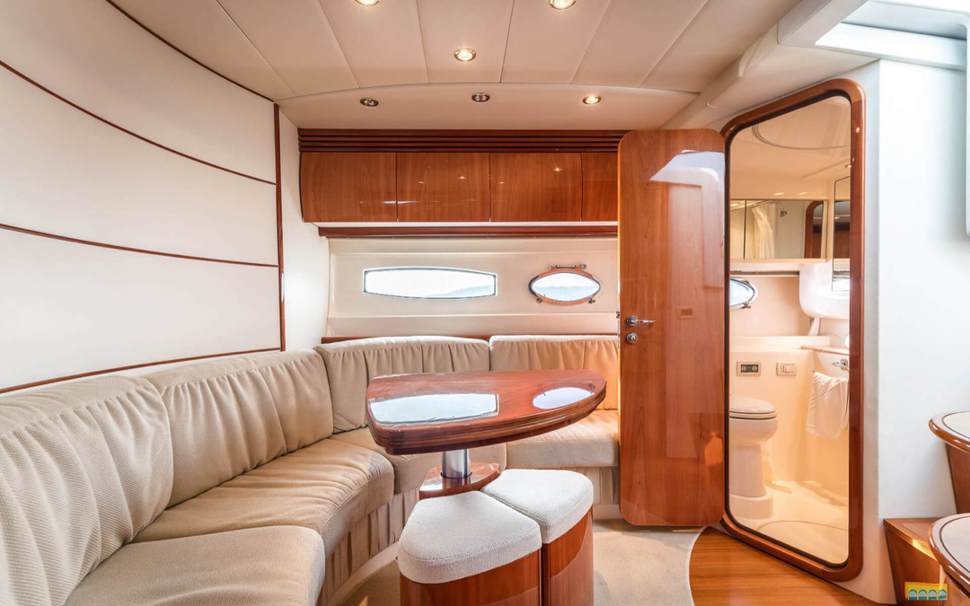 46' Pershing