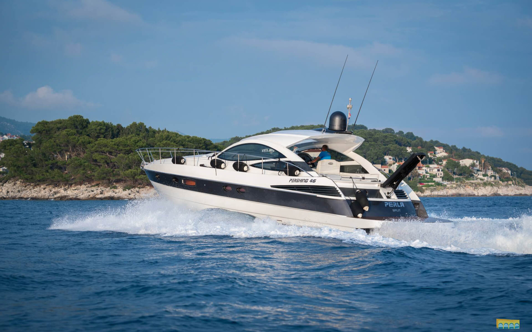 46' Pershing