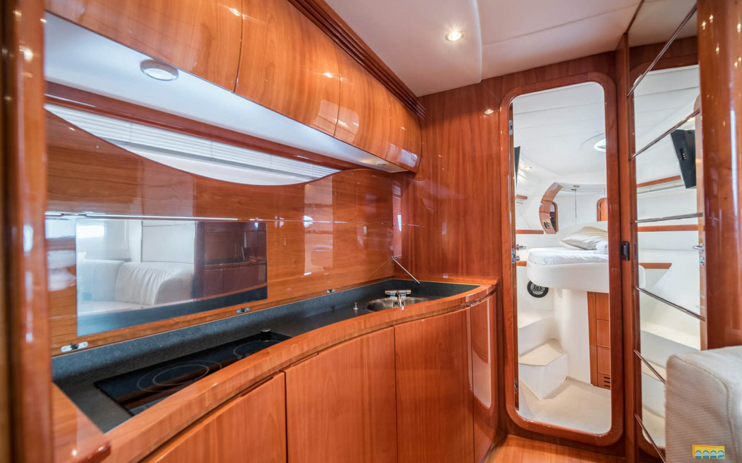 46' Pershing