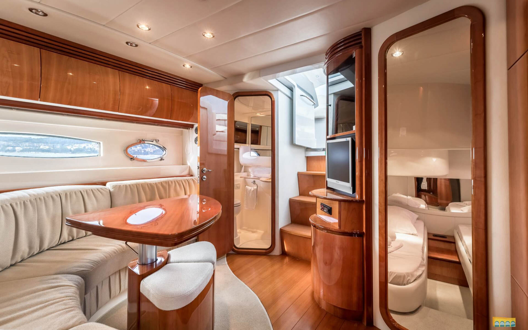 46' Pershing