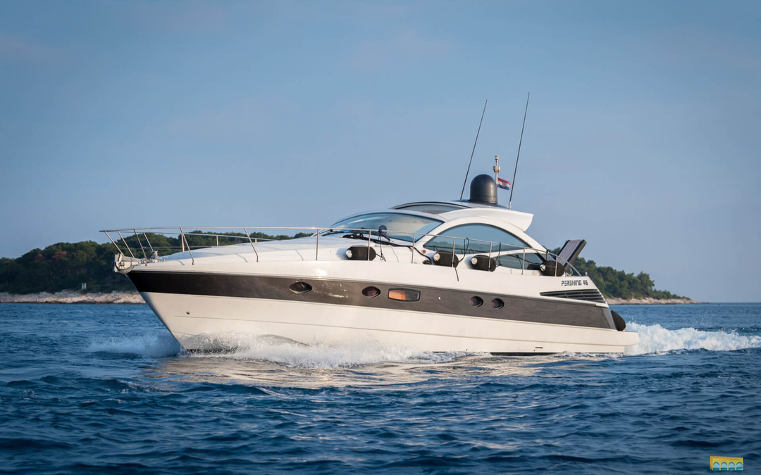 46' Pershing