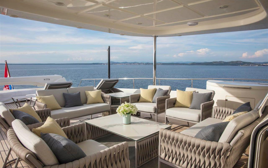 101' Ferretti