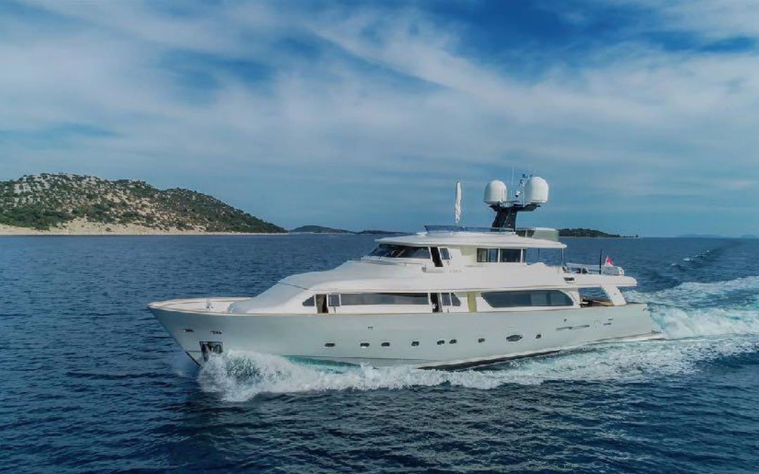 101' Ferretti