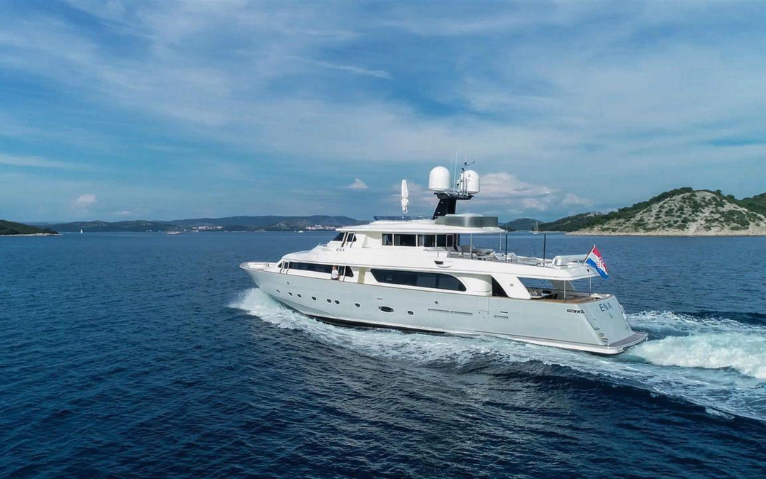 101' Ferretti