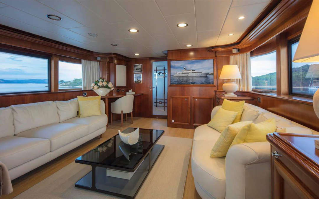 101' Ferretti