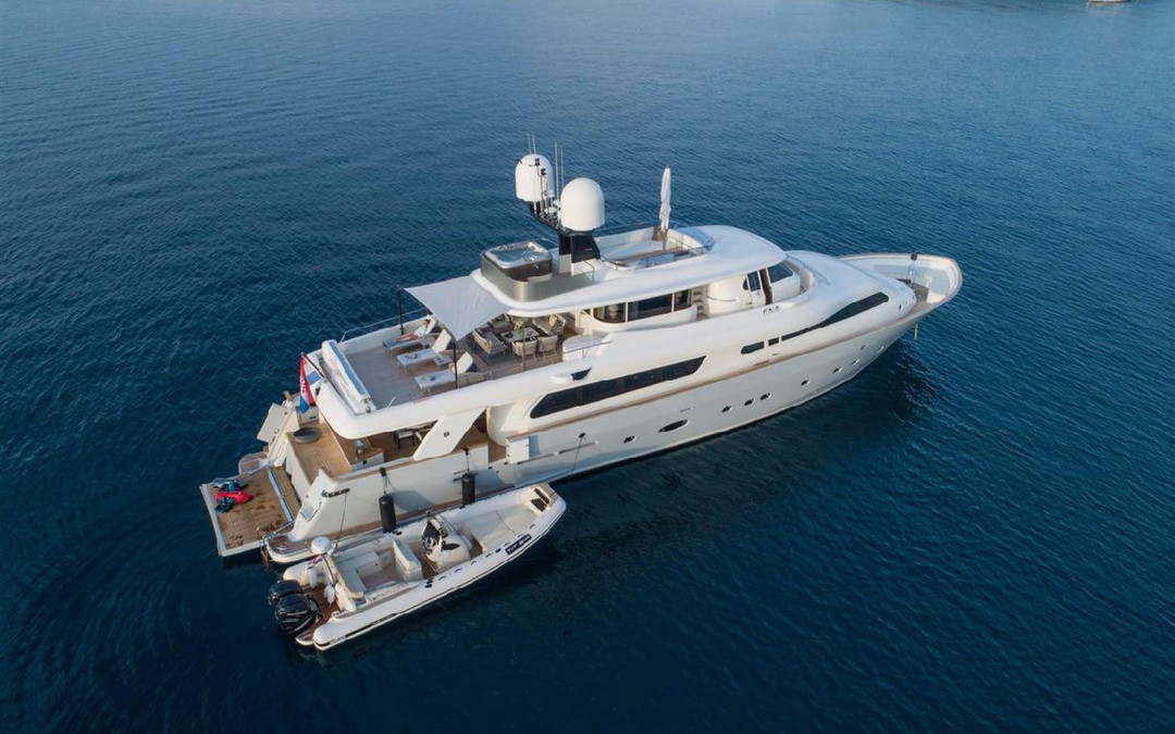 101' Ferretti