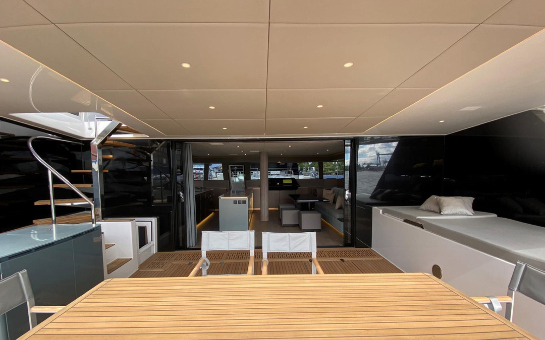 60' Sunreef